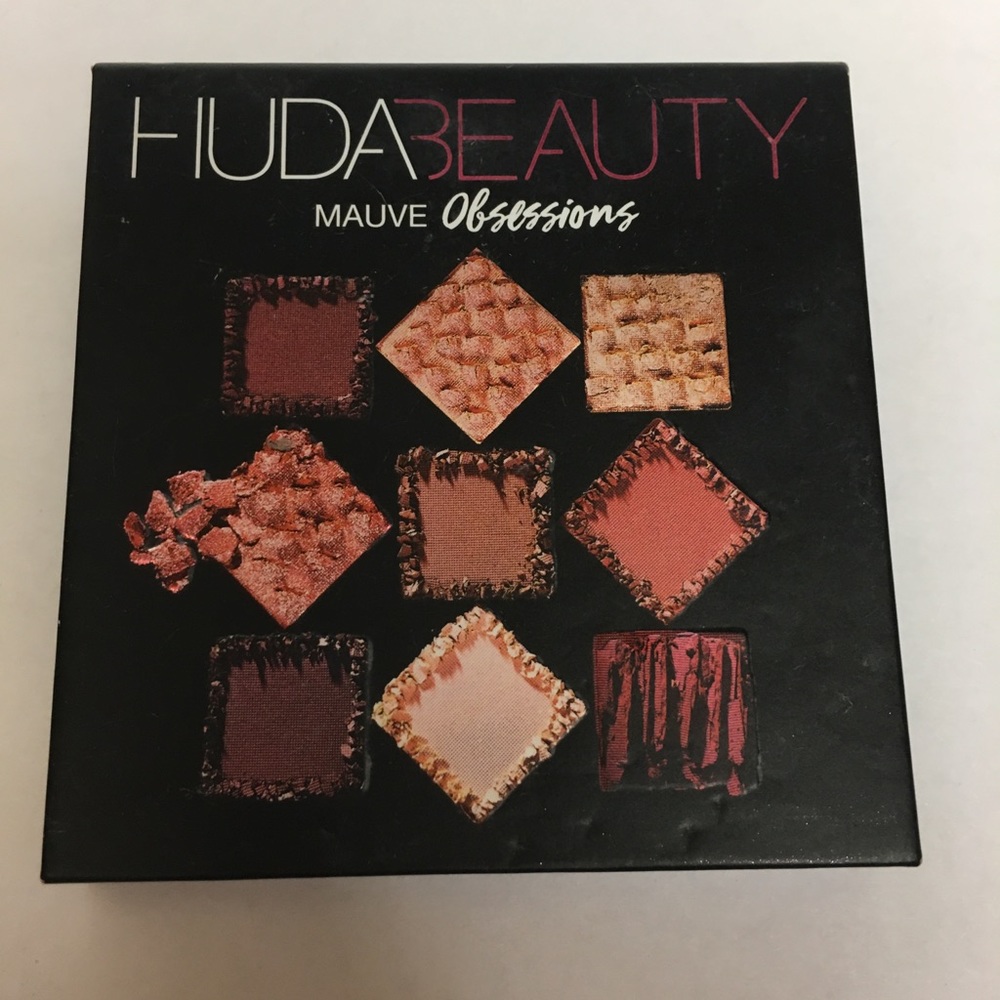 Huda beauty mauve obsessions palette